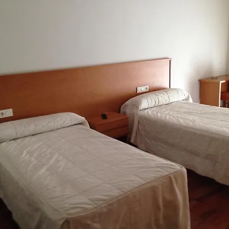 Gæstehus El Poligono 3*